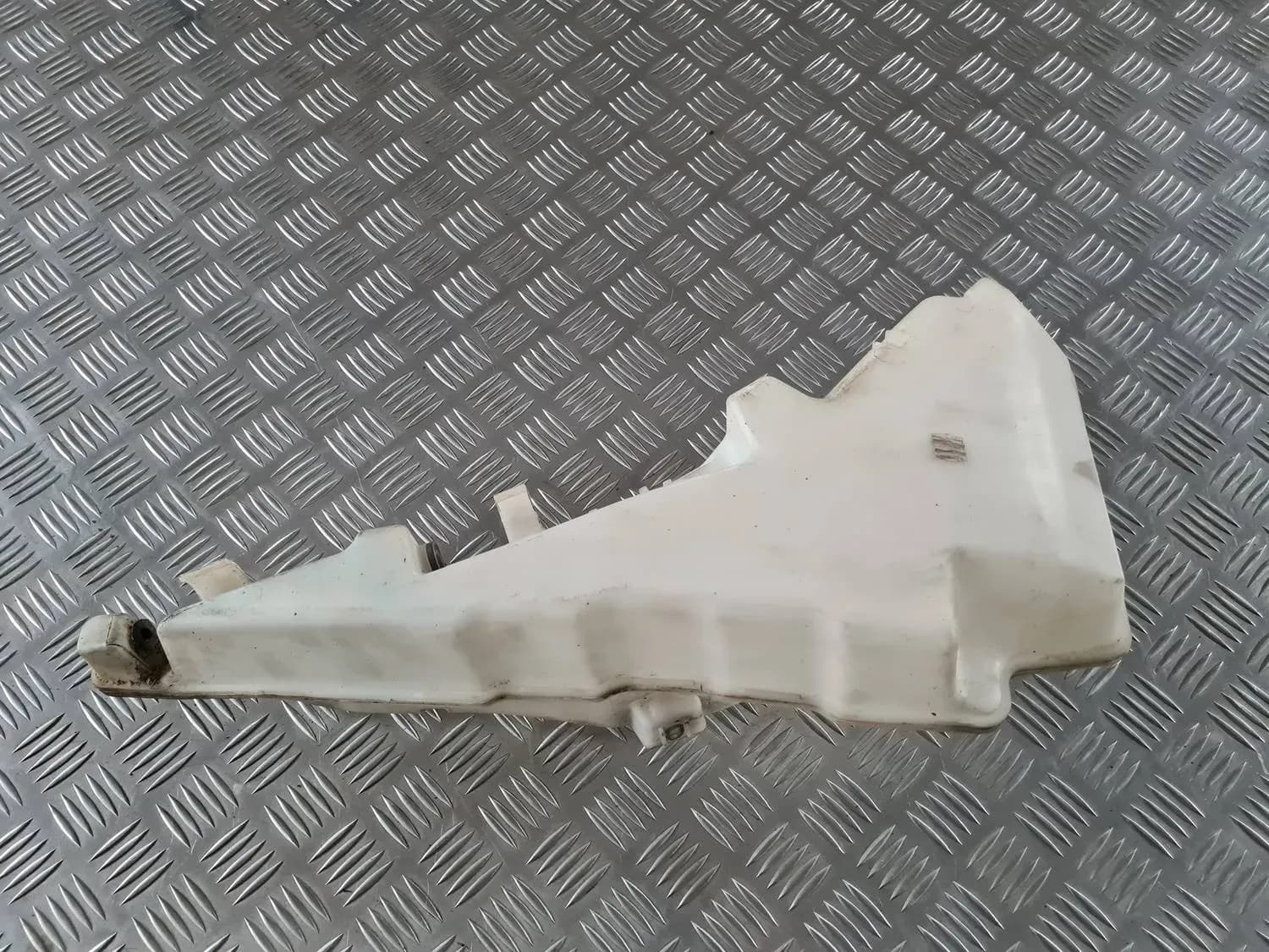 Waschflüssigkeitsbehälter AUDI A6 2008 - foto 3