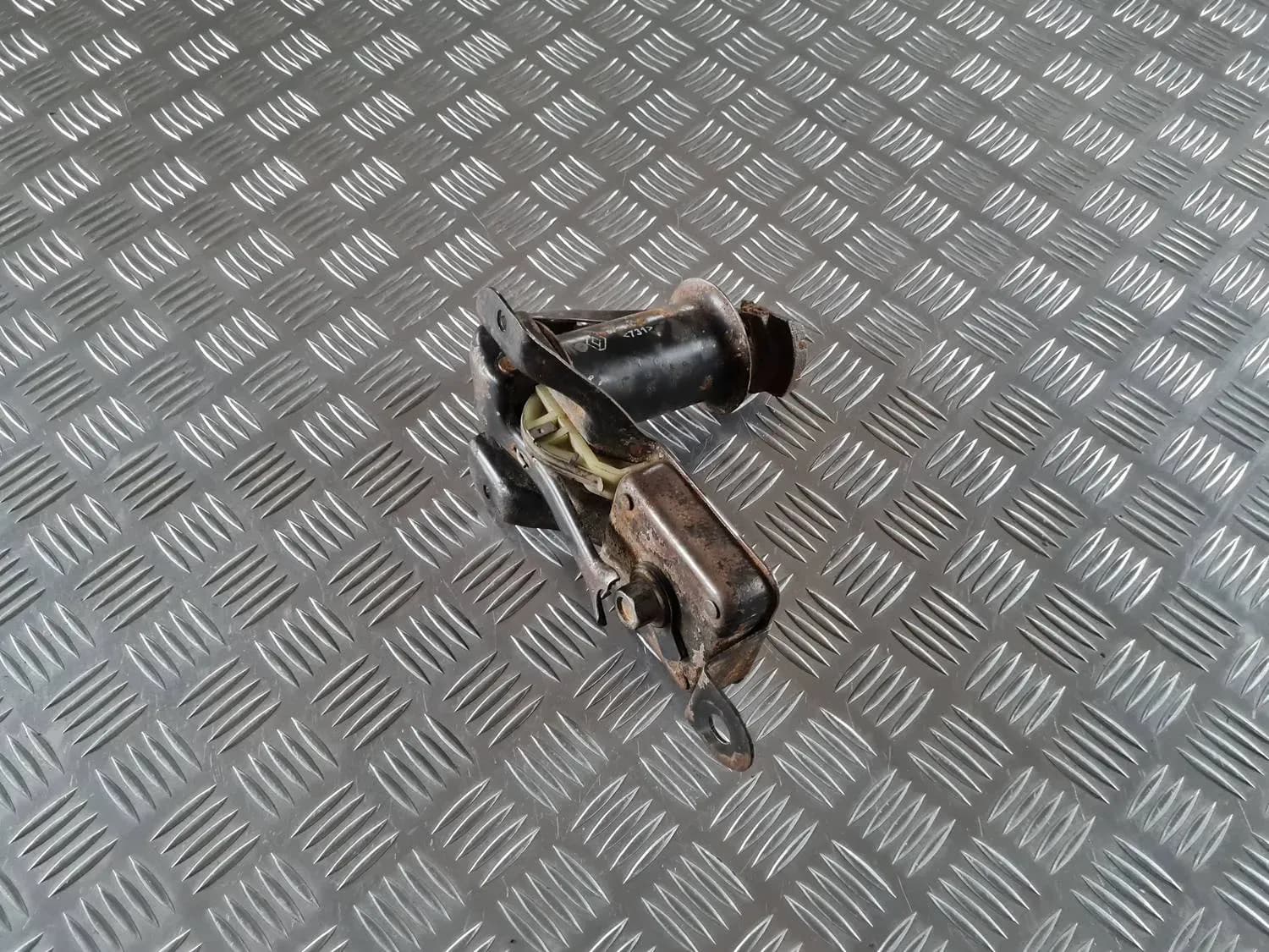 Ersatzrad-Hebebühne RENAULT SCENIC III 2011 - foto 4