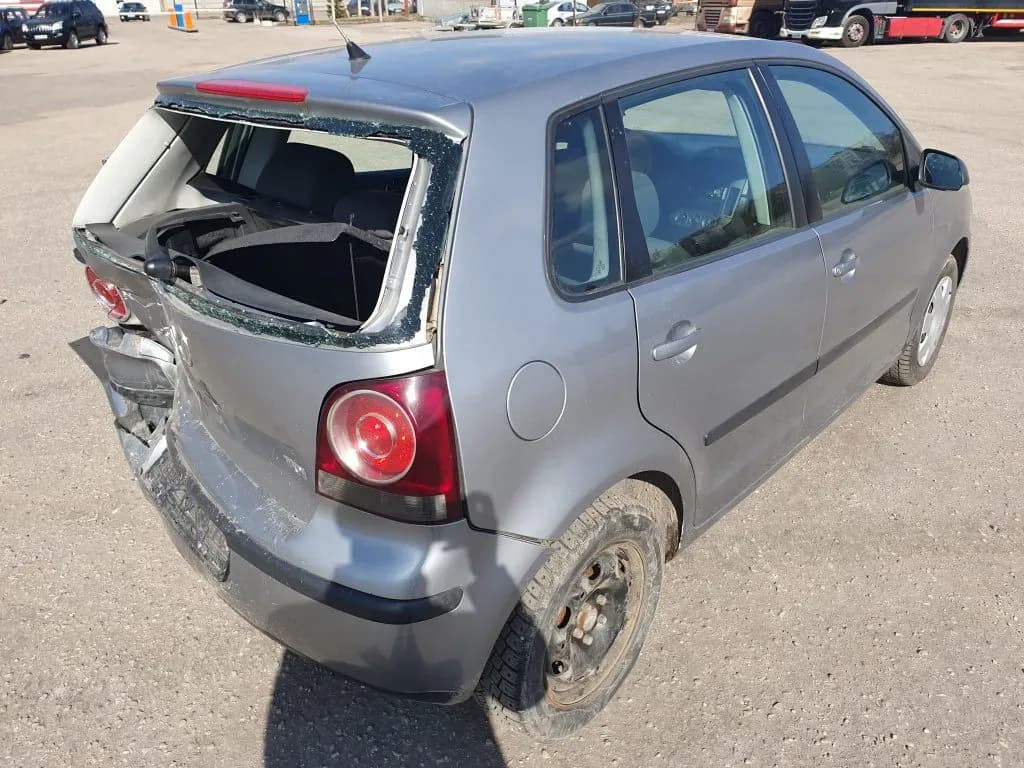 Foto des zerlegten Fahrzeugs 4