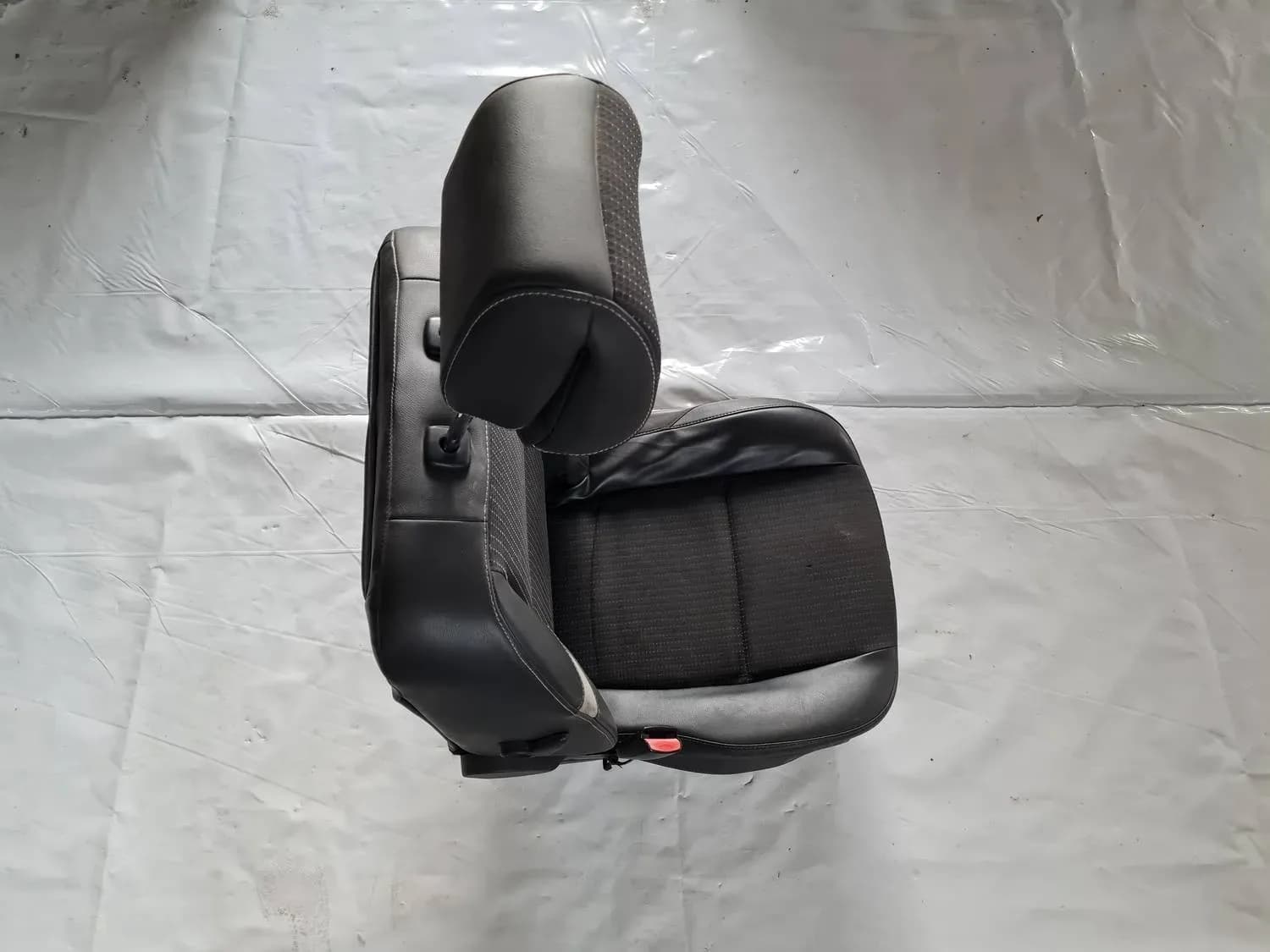 Vordersitz links RENAULT SCENIC III 2011 - foto 3