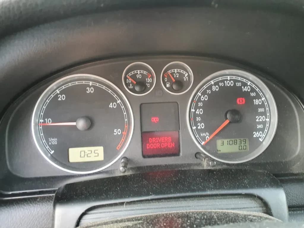 Foto des zerlegten Fahrzeugs 3