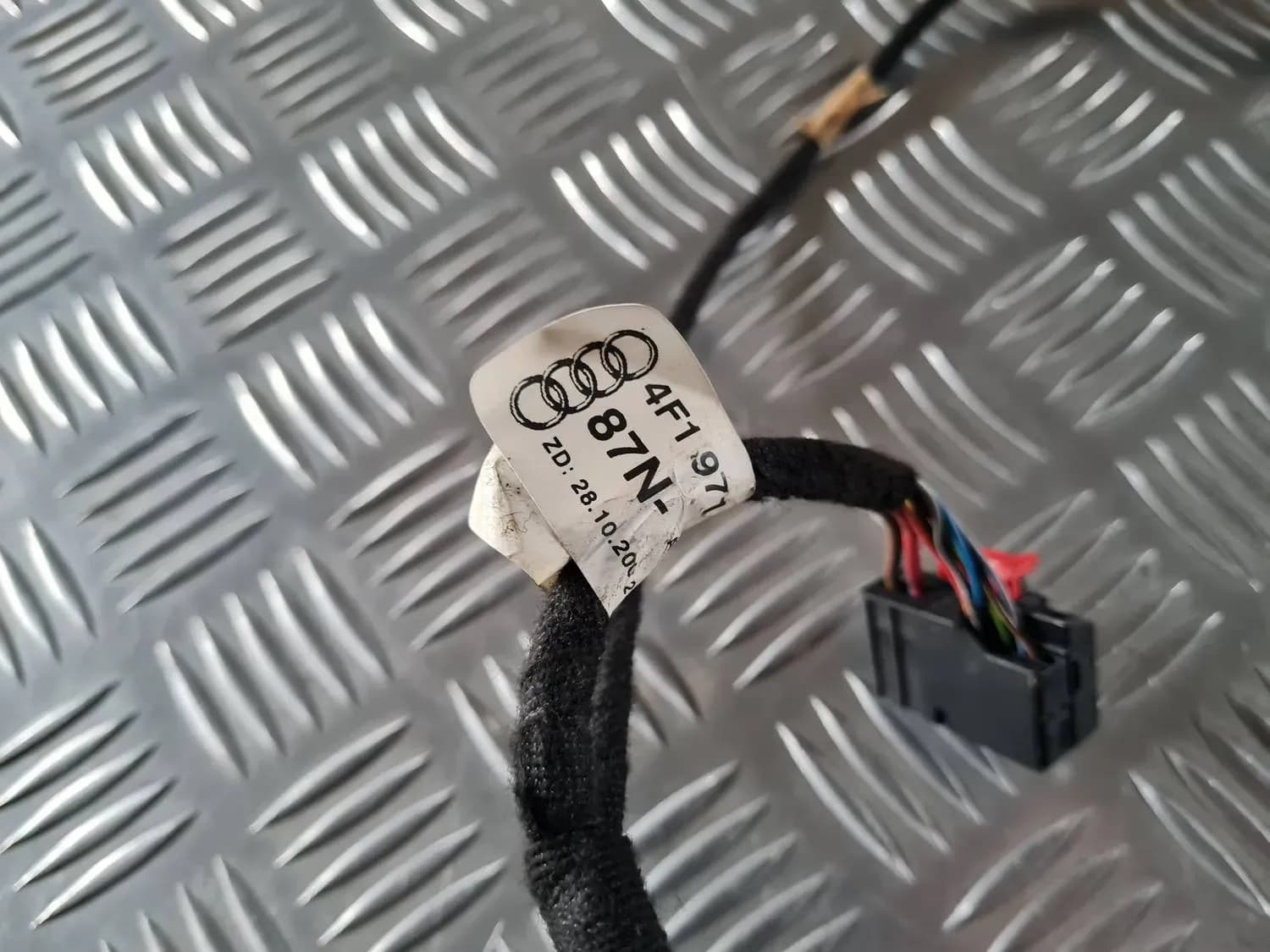 Türdrähte AUDI A6 2008 - foto 2