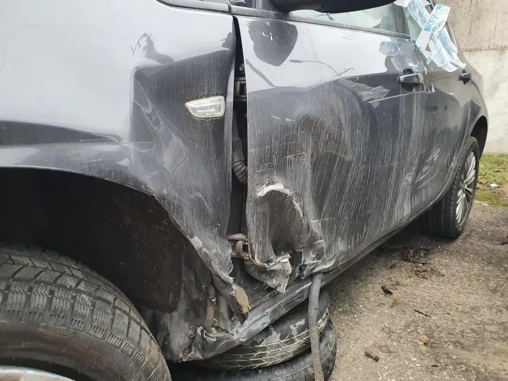 Foto des zerlegten Fahrzeugs 5