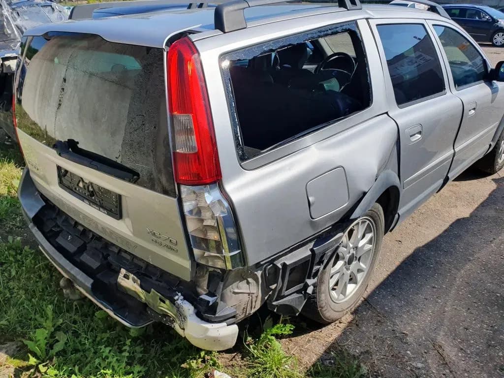 Foto des zerlegten Fahrzeugs 3
