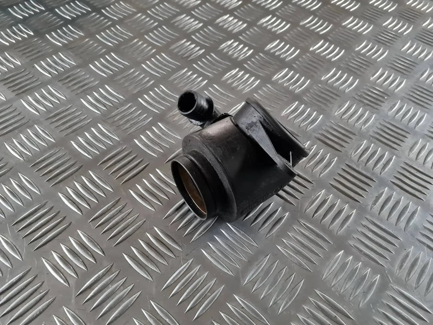 Luftfilter-Resonator AUDI A6 2008 - foto 3