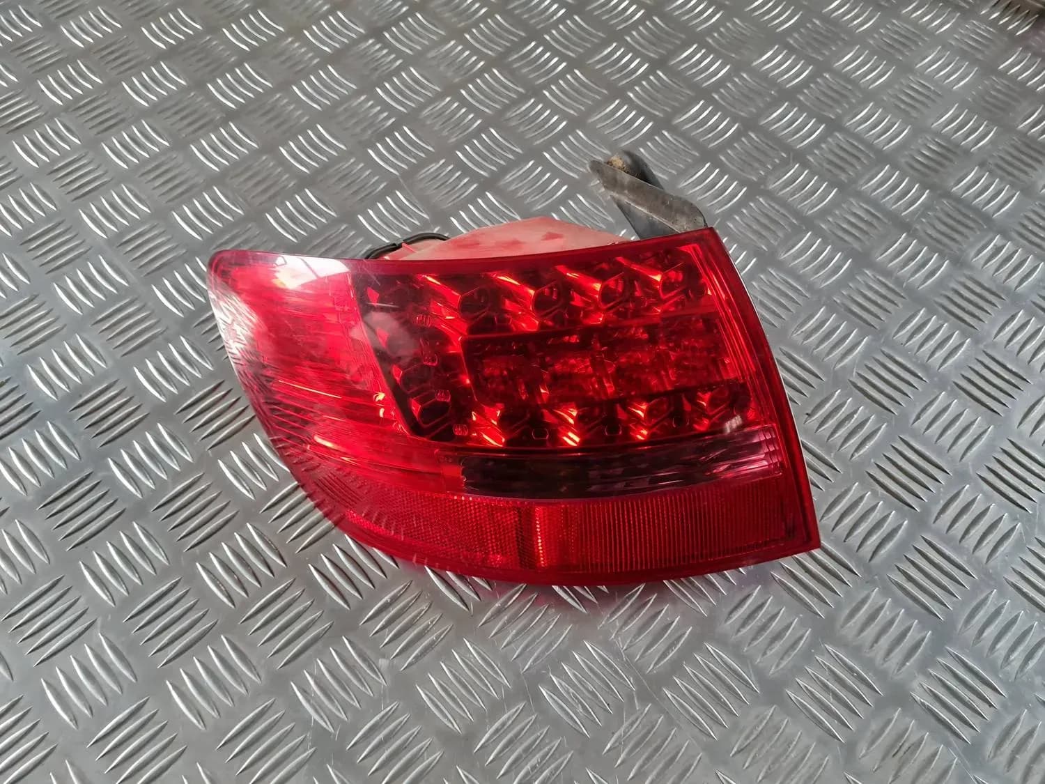 Leuchte hinten links AUDI A6 2008