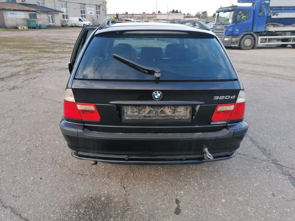 Foto des zerlegten Fahrzeugs 5