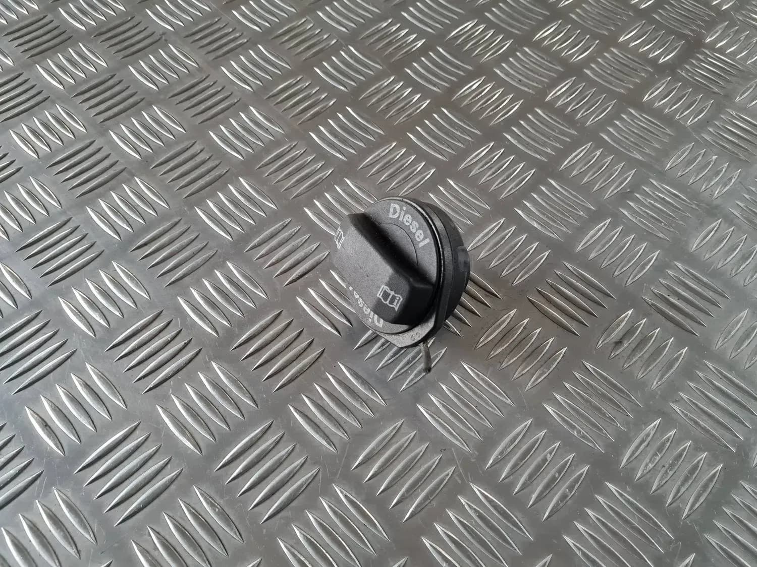 Kraftstoffeinfülldeckel AUDI A6 2008 - foto 1