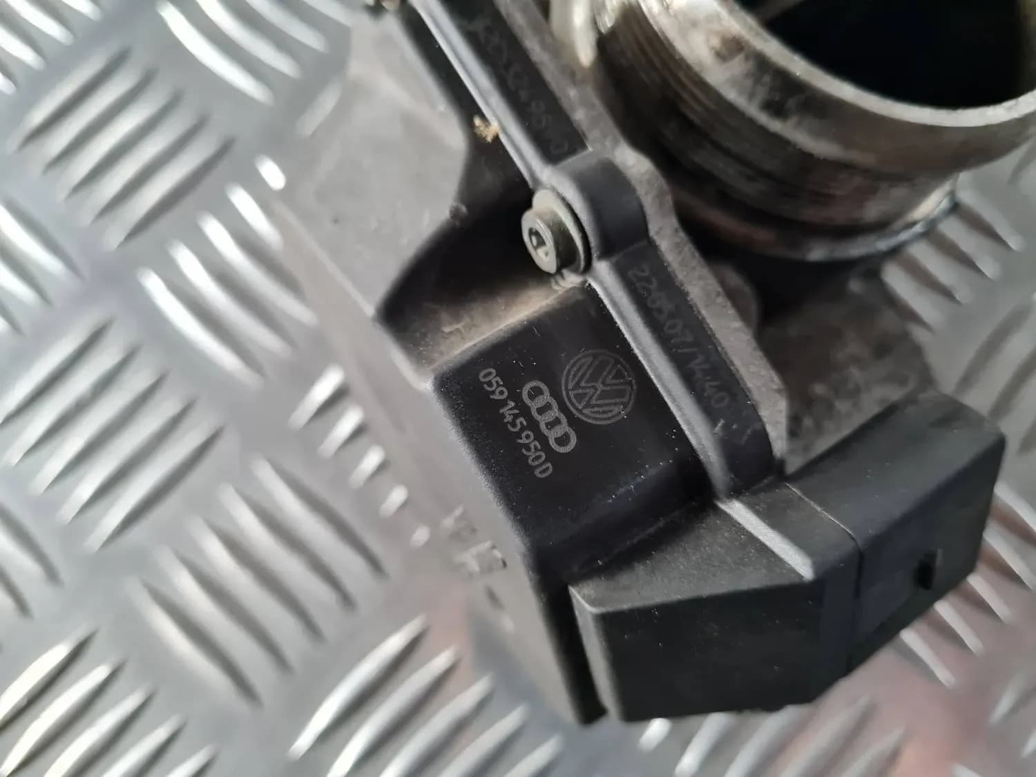 Drosselklappe AUDI A6 2008 - foto 2