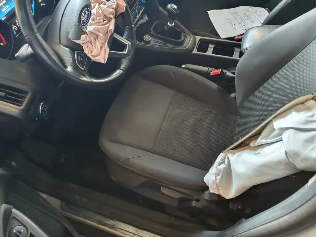Foto des zerlegten Fahrzeugs 4