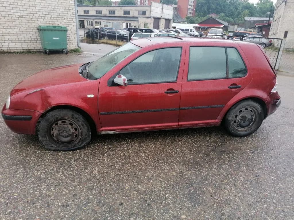 Foto des zerlegten Fahrzeugs 2