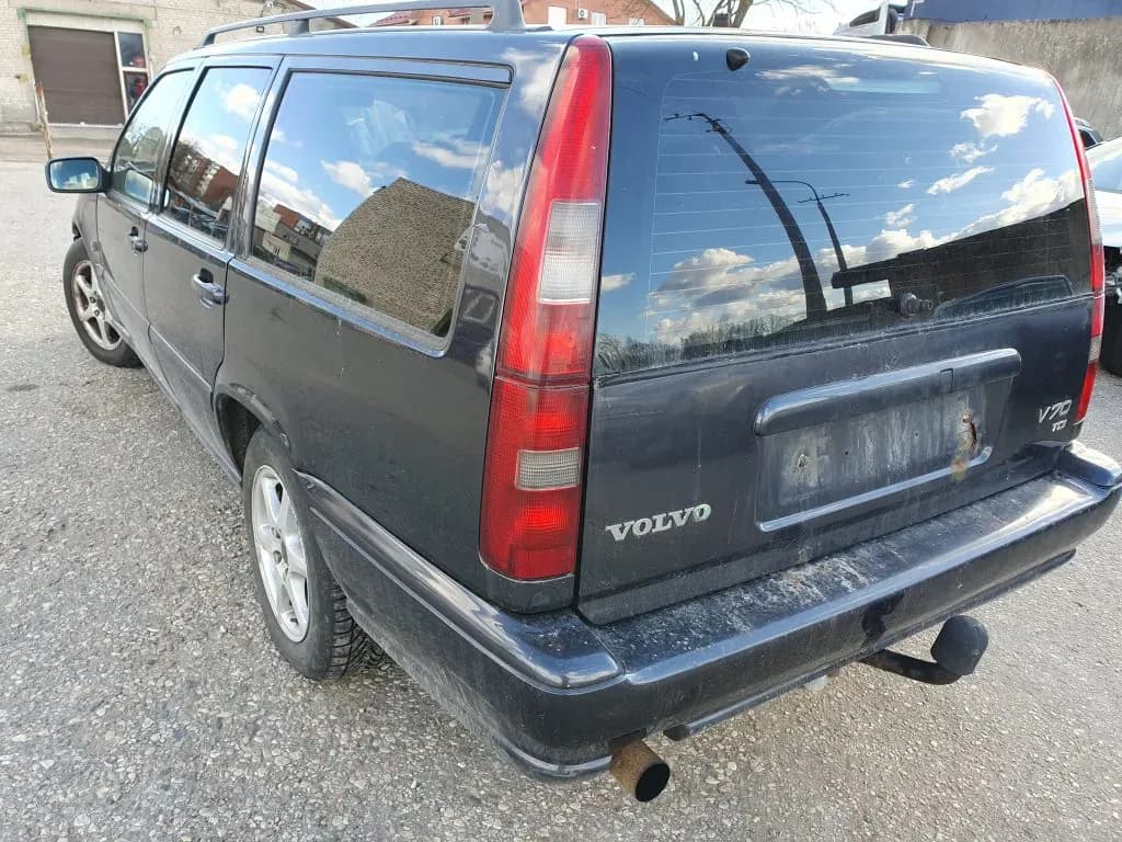 Foto des zerlegten Fahrzeugs 2