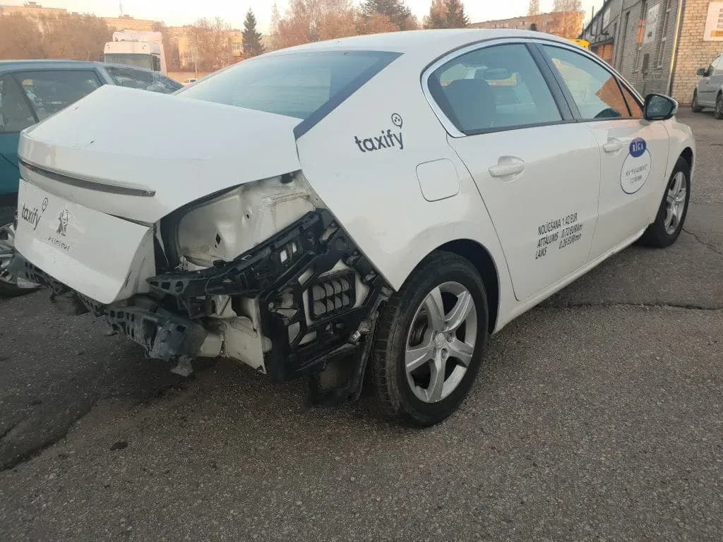 Foto des zerlegten Fahrzeugs 4