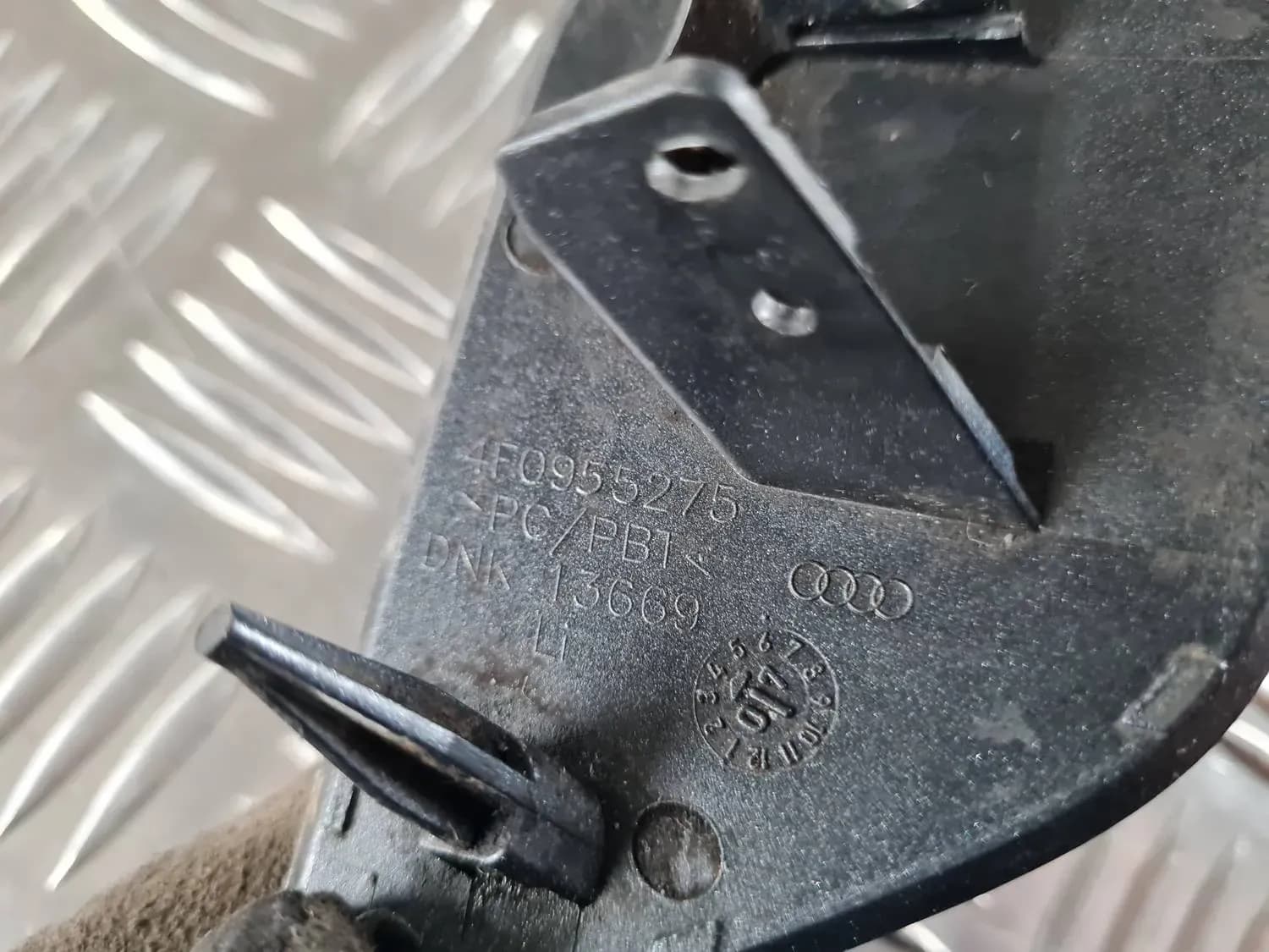Abdeckung der Scheibenwaschdüse AUDI A6 2008 - foto 2