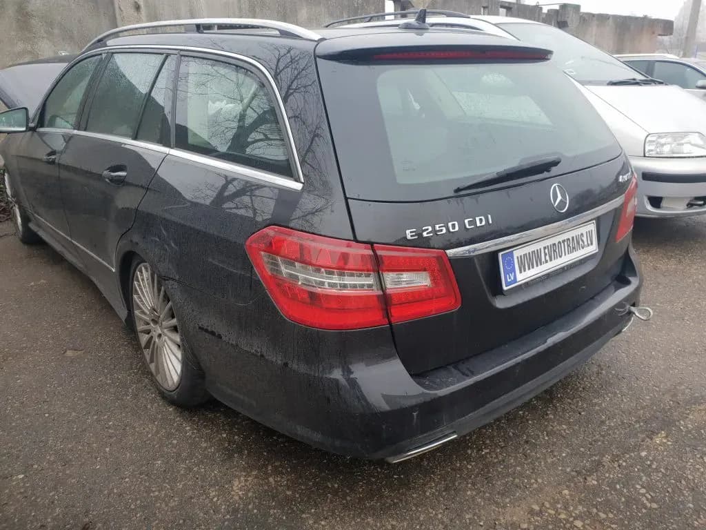 Foto des zerlegten Fahrzeugs 2