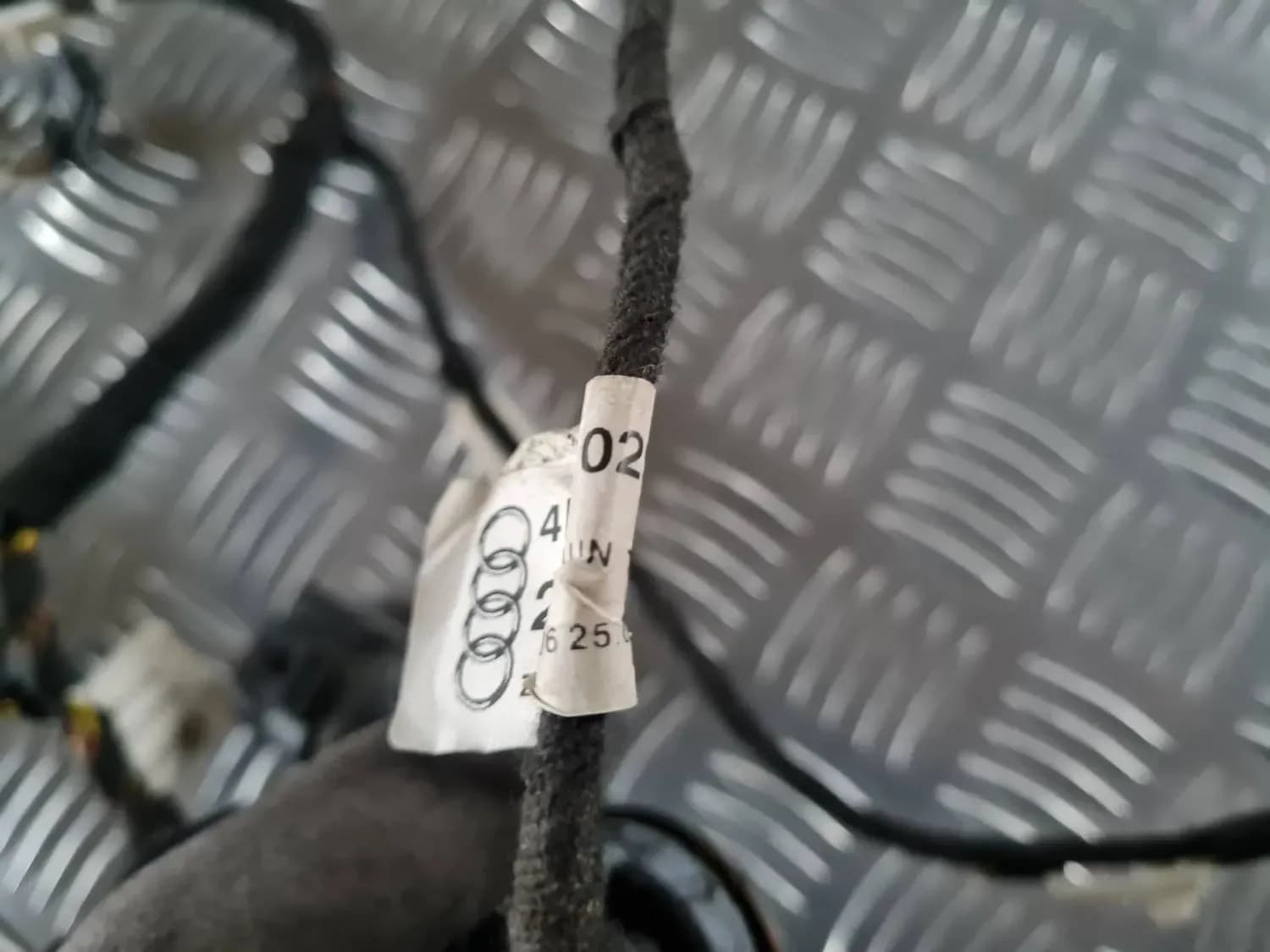 Türdrähte AUDI A6 2008 - foto 4