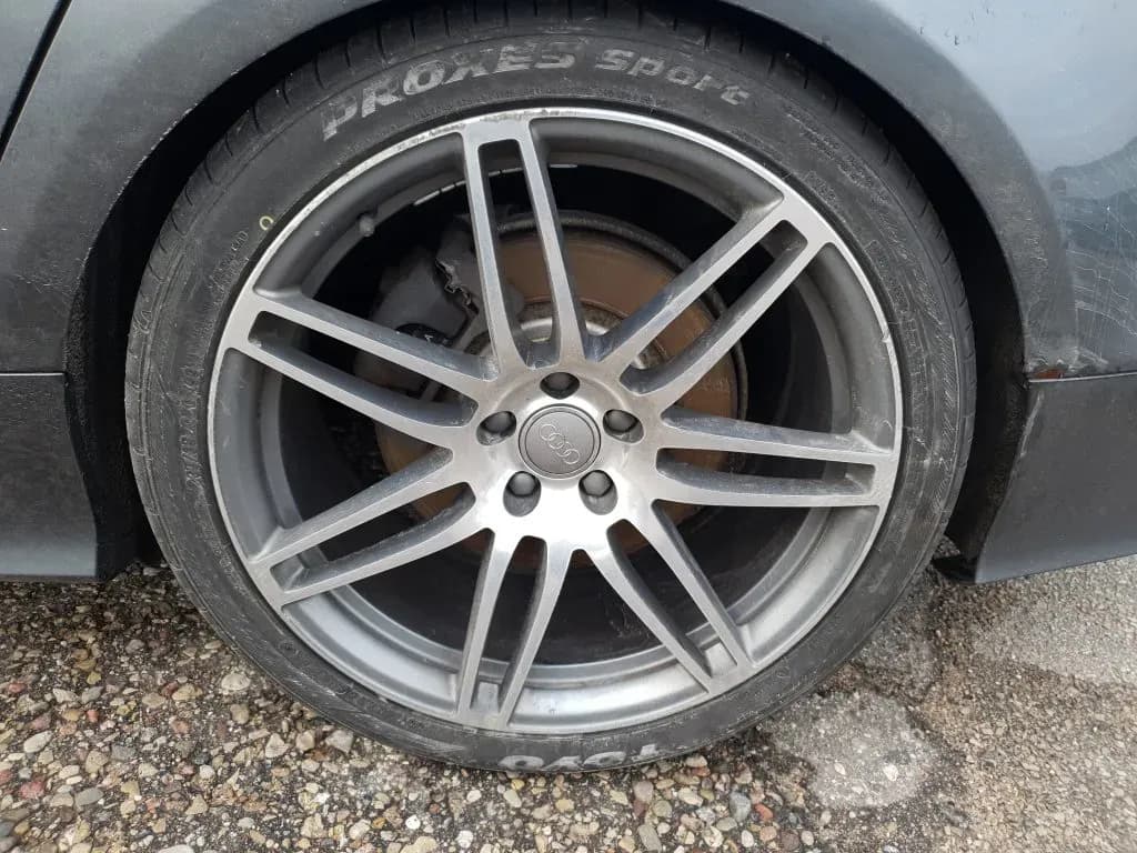 Foto des zerlegten Fahrzeugs 4