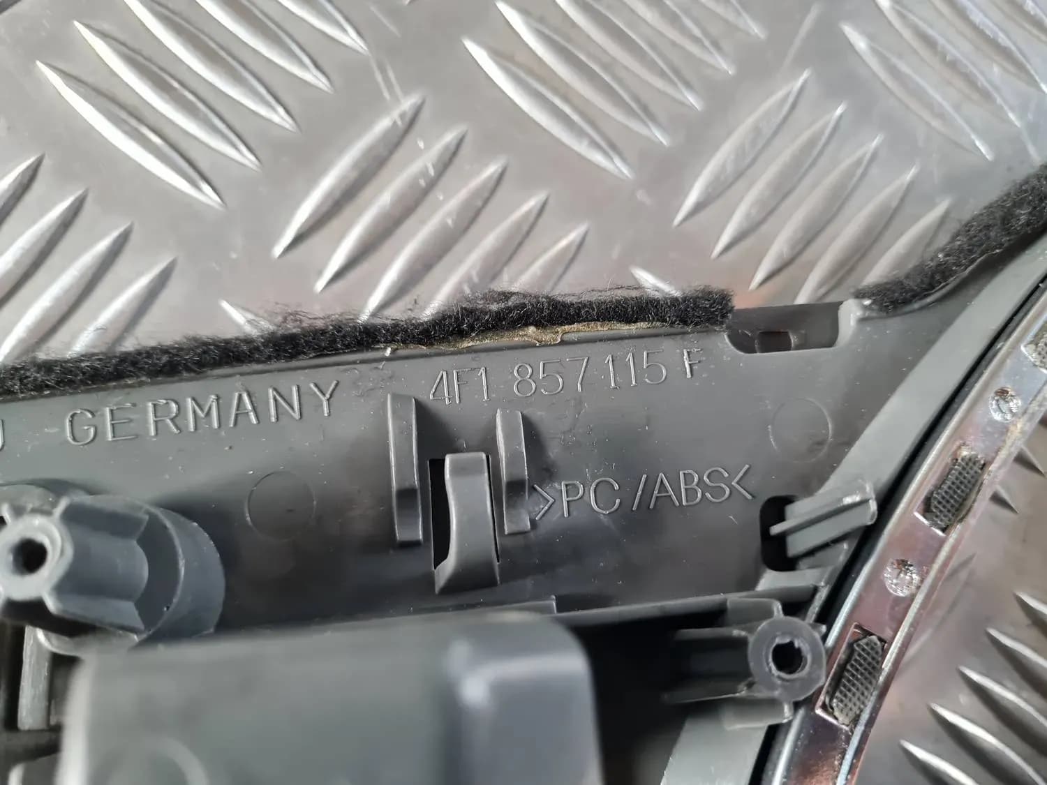 Tachometerverkleidung AUDI A6 2008 - foto 2