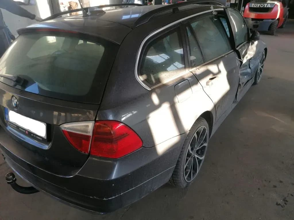 Foto des zerlegten Fahrzeugs 5