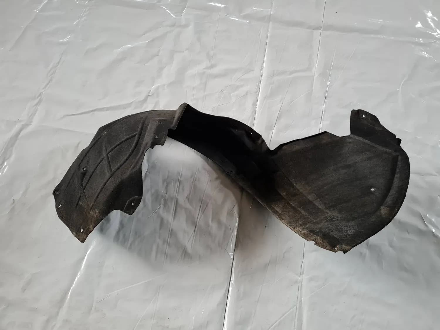 Vorderer linker Innenkotflügel AUDI A6 2008 - foto 1