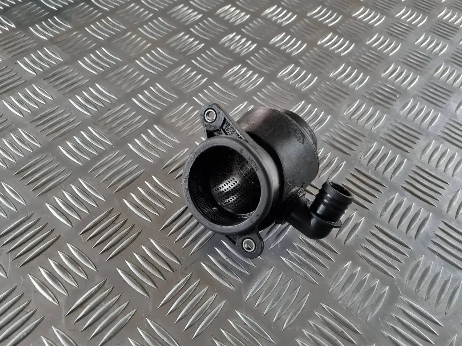 Luftfilter-Resonator AUDI A6 2008 - foto 4