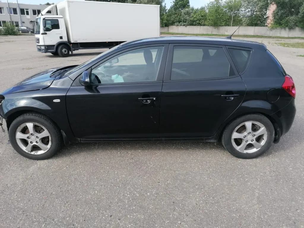 Foto des zerlegten Fahrzeugs 3