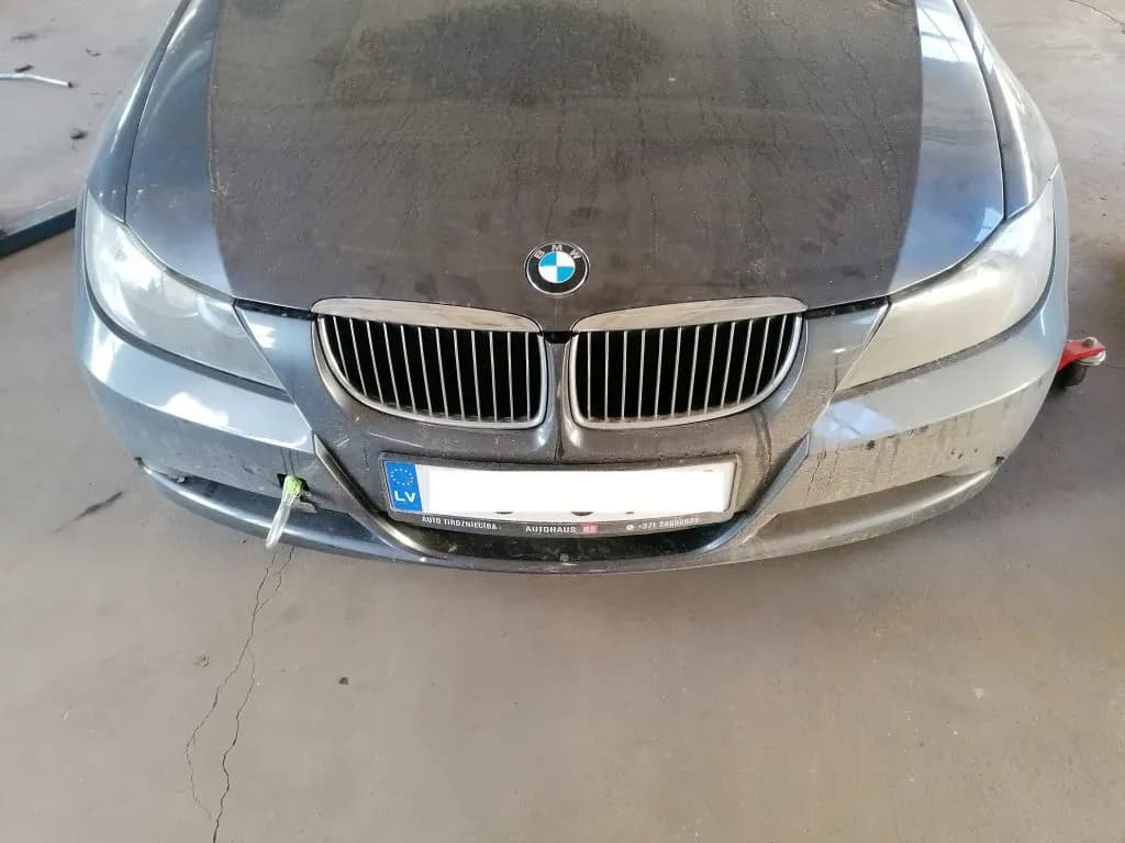 Foto des zerlegten Fahrzeugs 2