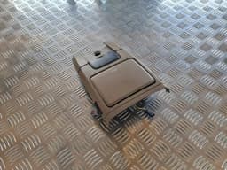Aschenbecher VOLVO V70 2006