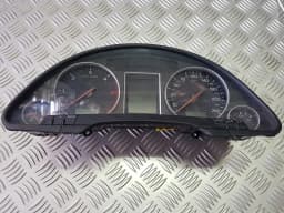 Geschwindigkeitsmesser, Tacho AUDI A4 2003