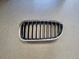 Kleine obere Stoßstangengitter BMW 520D F11 2011 TOURING